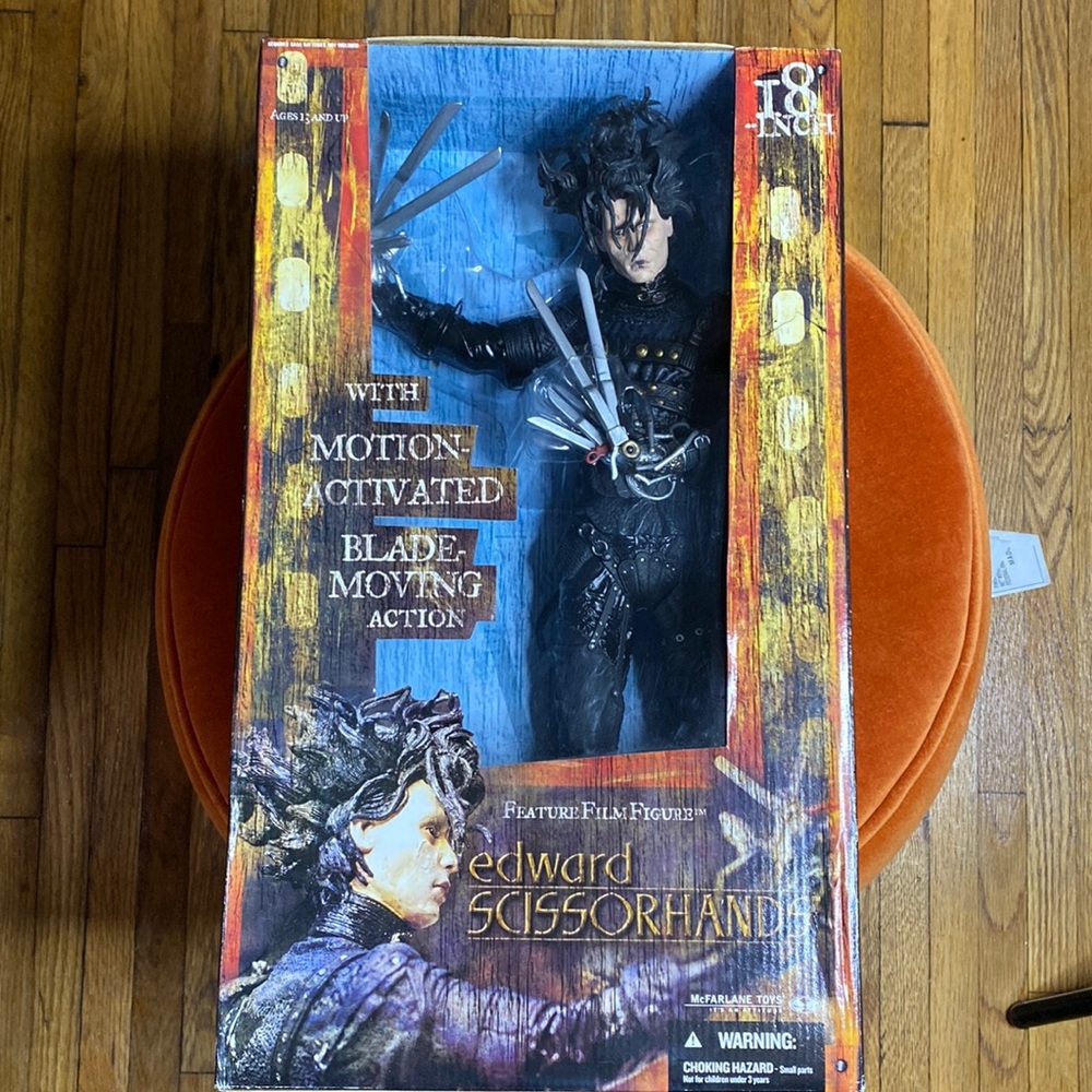 Vintage 18 inch Edward sissorhands with motion activated blade action brand new